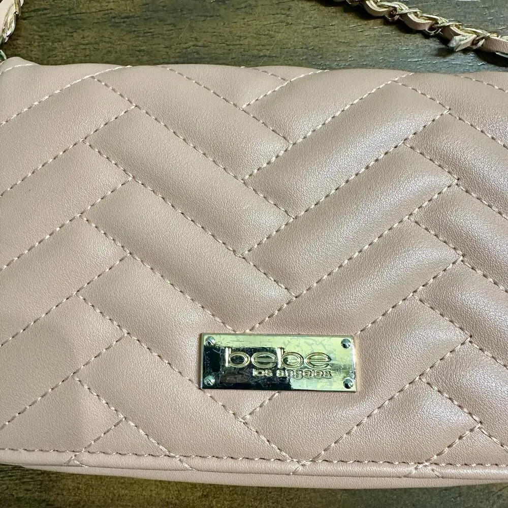Bebe Los Angeles Blush Quilted Crossbody Chain Strap‎ Mini Bag